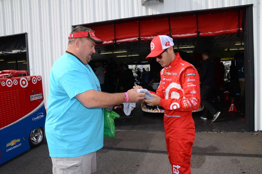 Kyle Larson is a huge favorite to win in Dover